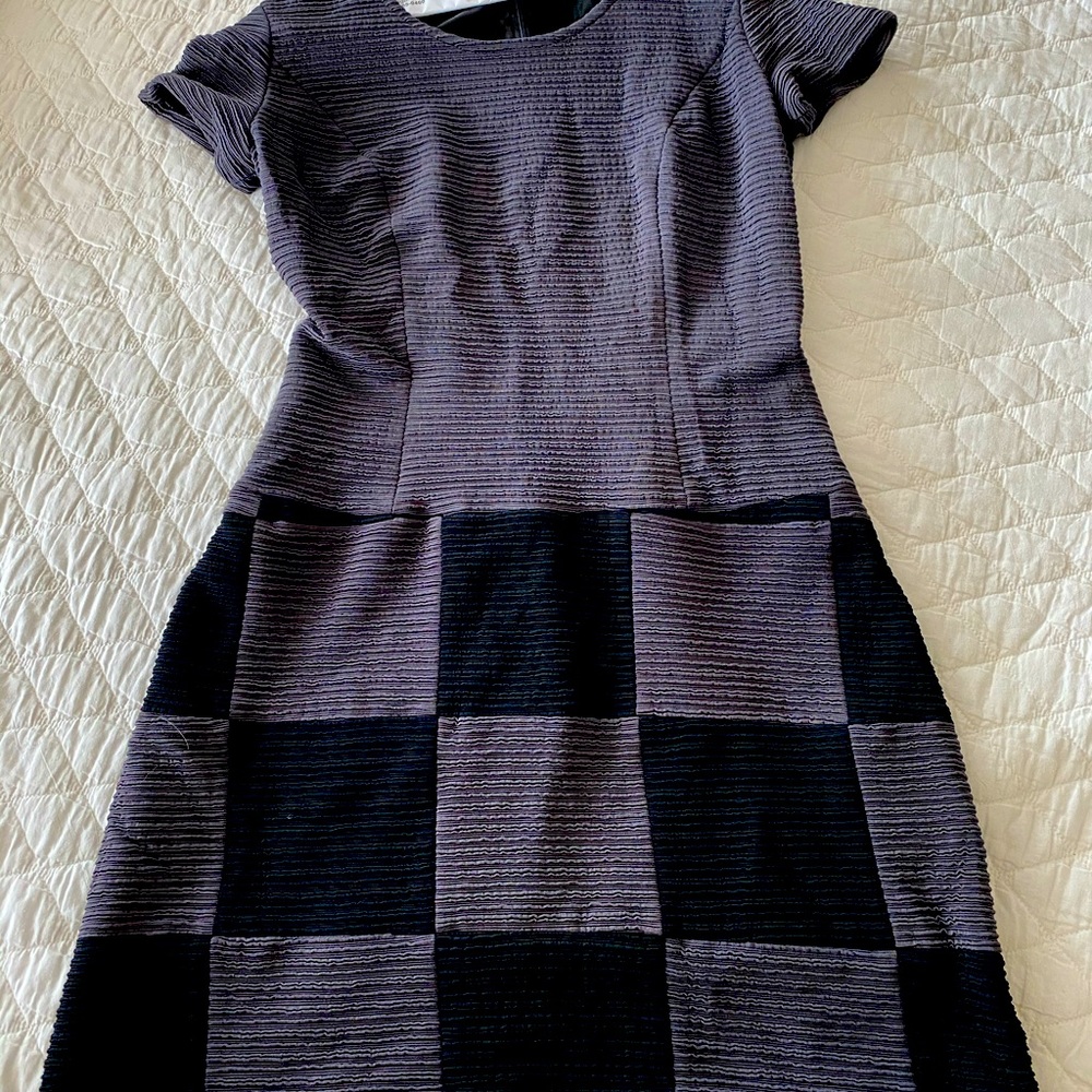Black and grey short sleeve dress